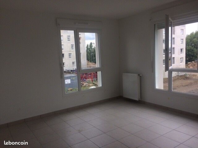 Appartement 2 pièces 42 m² · à Vaulx-en-Velin · 42 m² · 647 €/mois