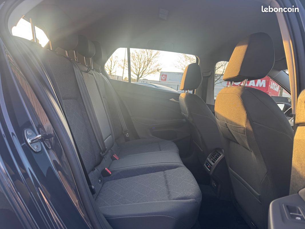 Volkswagen Golf 1.0 TSI 110CH LIFE BUSINESS BVA7 (image 8)