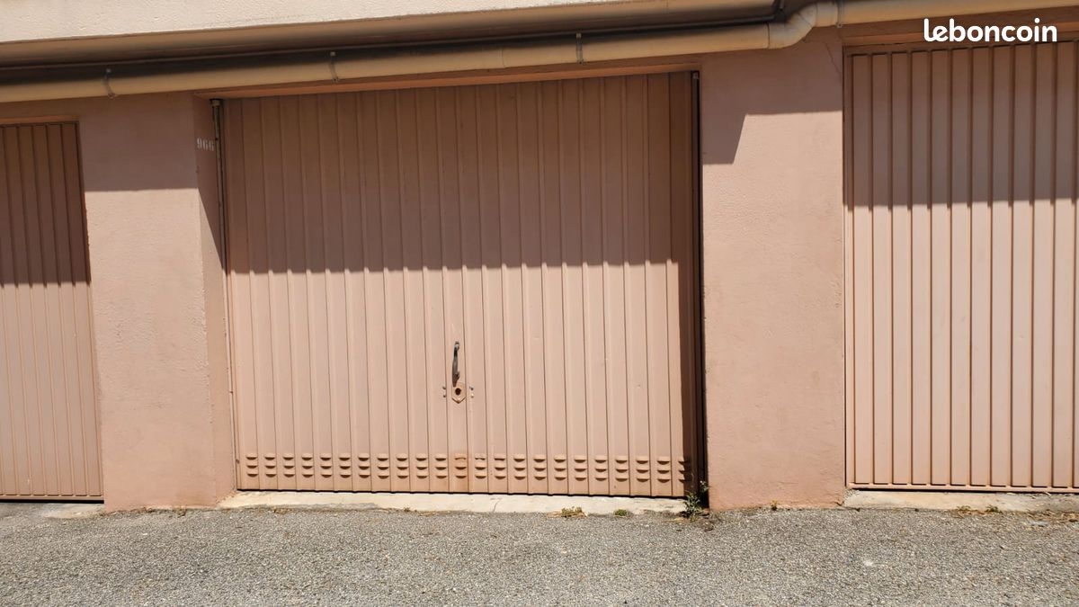 Parking 15 m² · à Antibes · 15 m² · 30 000 €