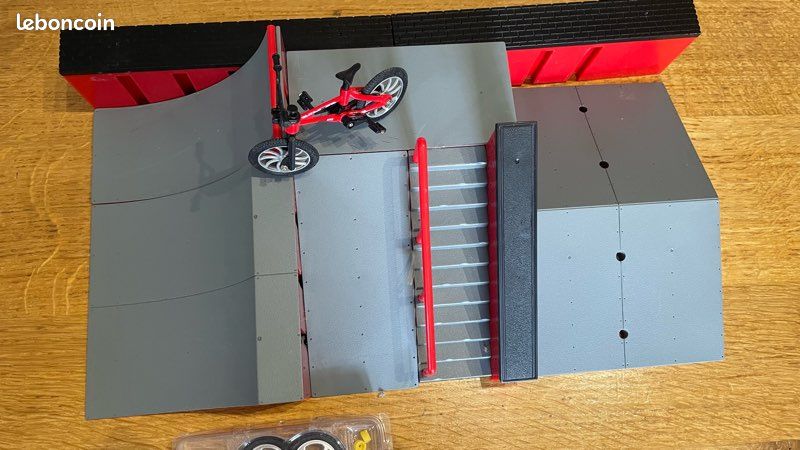 Skate Park miniature avec petit BMX (image 4)