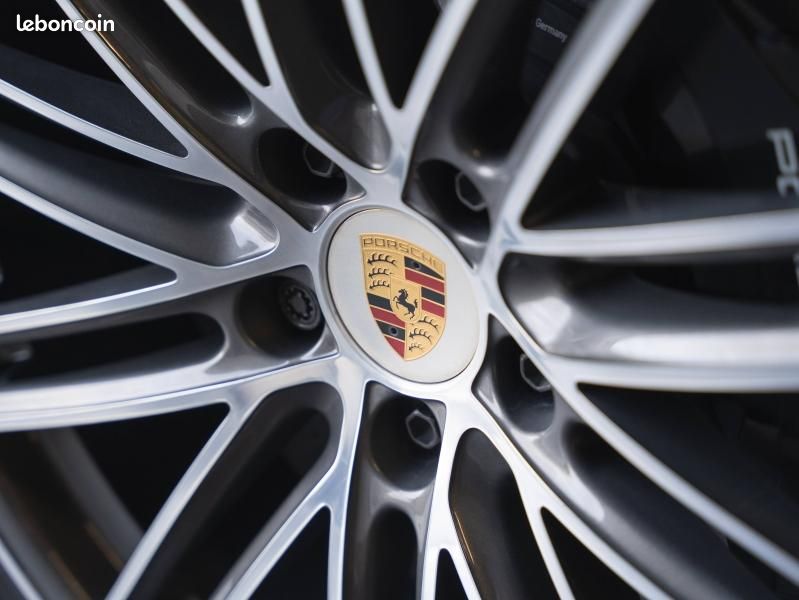 Porsche Cayenne Coupé 4.0 V8 680ch Turbo S E-Hybrid (image 14)