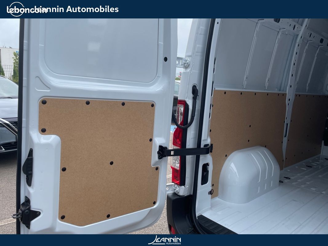 Nissan interstar fourgon l2h2 3t5 2.3 dci 150 s/s n-connecta (image 30)