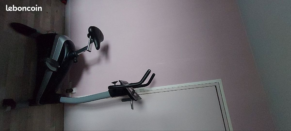 Vélo d'appartement (image 1)