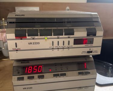 MAGNETOSCOPE / ENREGISTREUR cassette Philips VR2120 VR2220 EUR 500,00 - FR