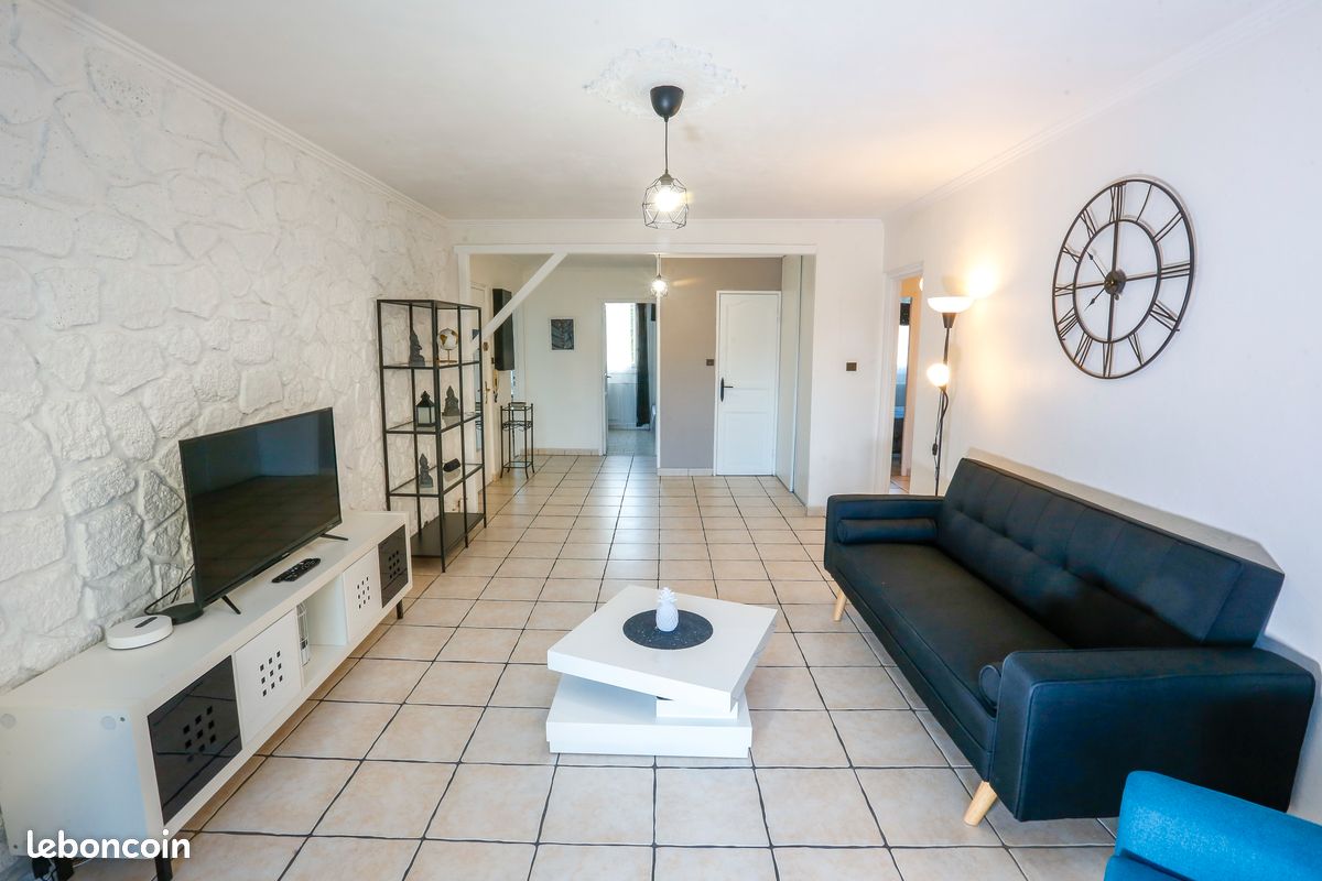 Appartement 4 pièces 77 m² · à Grenoble · 77 m² · 74 000 €