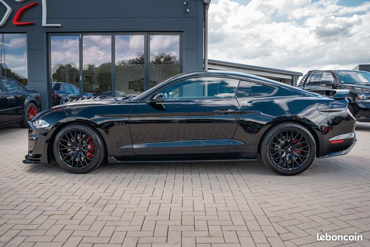 FORD Mustang GT 5.0 V8 450ch Coupé Performance | Launch Control • Différentiel autobloquant • Échappement actif (image 4)