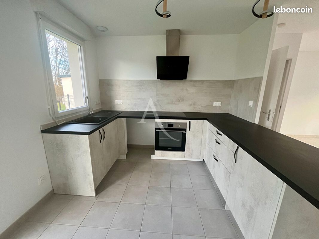 Maison 4 pièces 91 m² · à Sévérac · 91 m² · 984 €