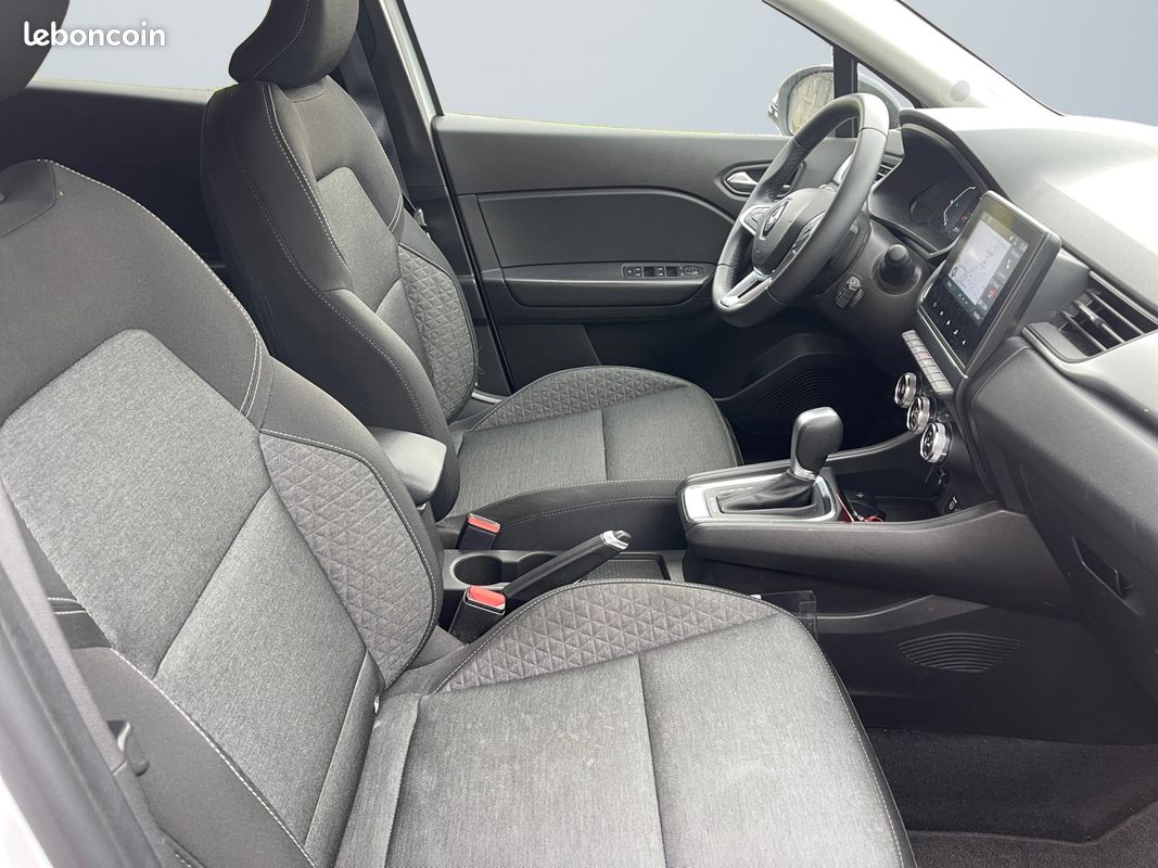 RENAULT Captur E-Tech hybride 145 Evolution (image 11)