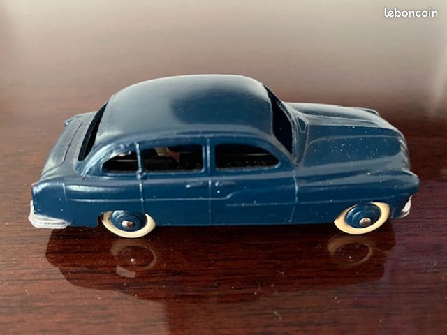 Dinky Toys Ford 1954 Miniature Dinky Toys Ford Vedette (n°24) - Ancienne, à Restaurer - Boîte Type Meccano Model Car Dinky Vintage Meccano