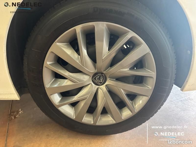 Peugeot 308 1.2 PureTech 130ch S&S Active Pack (image 11)