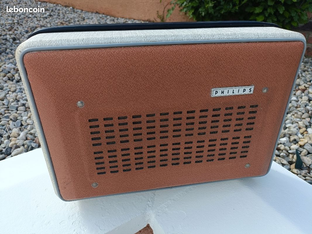 Tourne disque vintage (image 4)