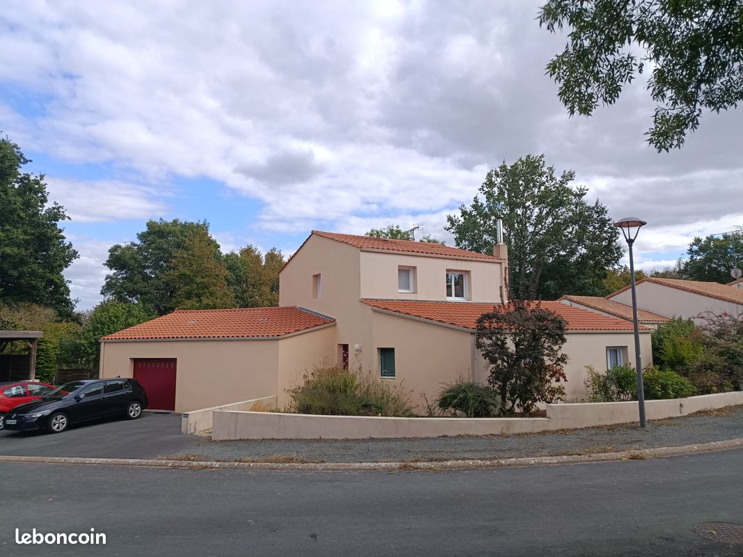 Maison 5 pièces 125 m² · à Rives de l'Yon · 125 m² · 274 900 €