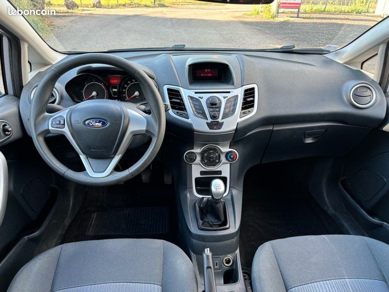 Ford fiesta 1.4 tdci 68CH Diesel (image 3)
