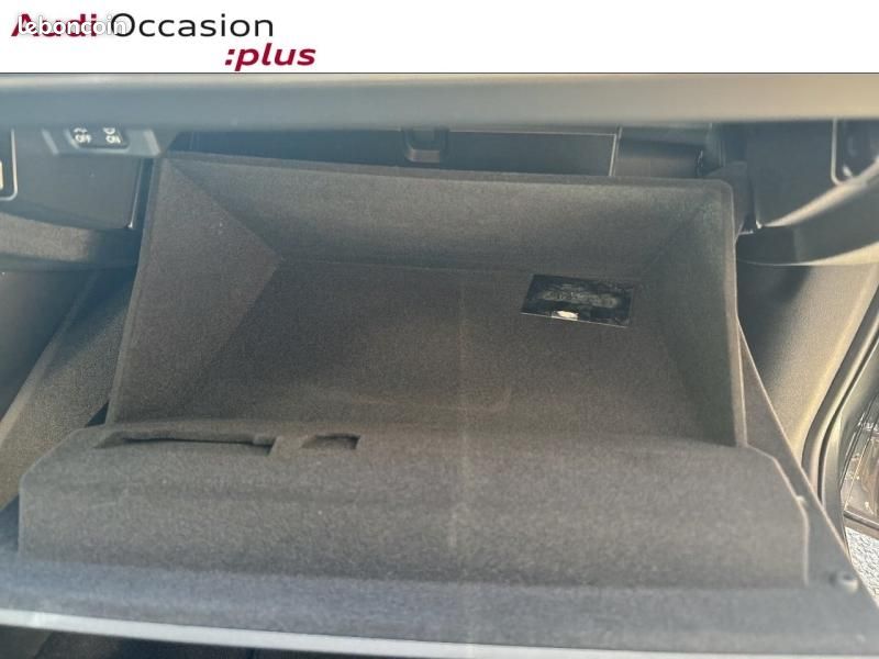 Audi Q3 1.5 TFSI 150ch Hybride S line S tronic 7 (image 32)