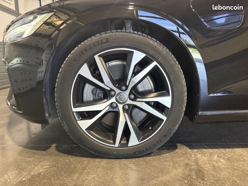 Volvo V60 T6 AWD 253+145ch R-Design Geartronic 8 (image 16)