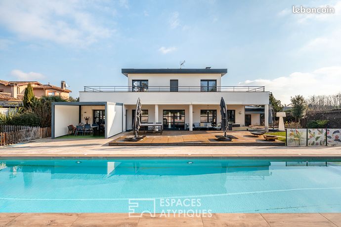 Maison 8 pièces 286 m²