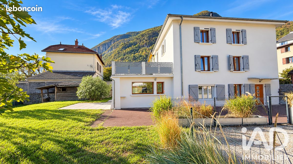Maison 4 pièces 113 m² · à Veurey-Voroize · 113 m² · 359 000 €