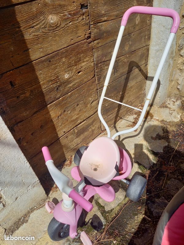 Vélo Tricycle enfant (image 1)