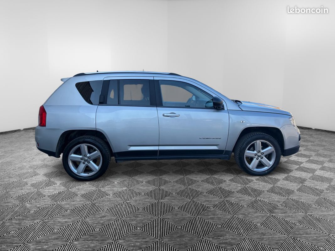 Jeep Compass Jeep Compass 2.2 CRD 163 FAP Limited 4x4 *CARPLAY* VO911 (image 8)