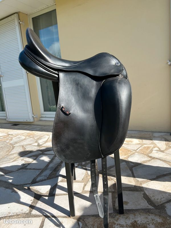 Selle dressage Prestige Optimax taille 17