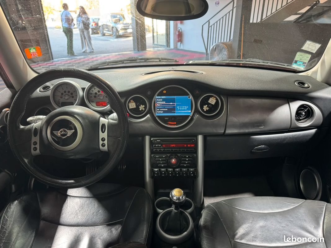 Mini MINI Cooper S (R50/53) 1.6 i 16V 163c (image 11)