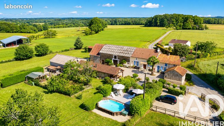 Maison 8 pièces 180 m²