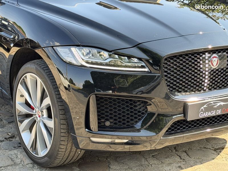 Jaguar F-PACE V6 3.0D 300CH S 4X4 BVA8 (image 3)