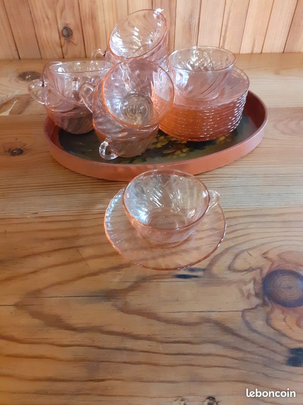2 tasses Vintage Arcoroc rosaline, rose granité/ givré - Arts de la table