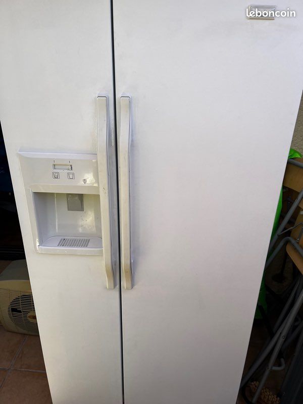 Véritable frigo américain 70’s ( incassable ) (image 1)