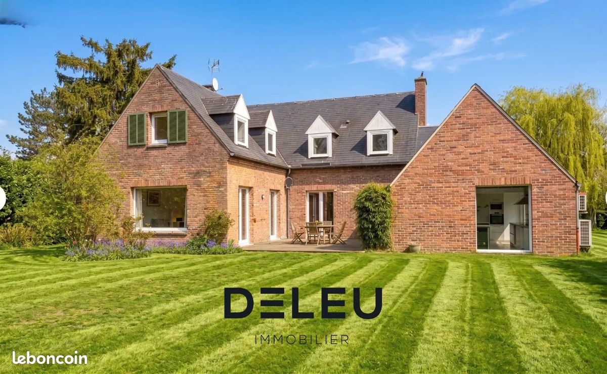 Maison 8 pièces 232 m² · à Bondues · 232 m² · 2 700 €/mois