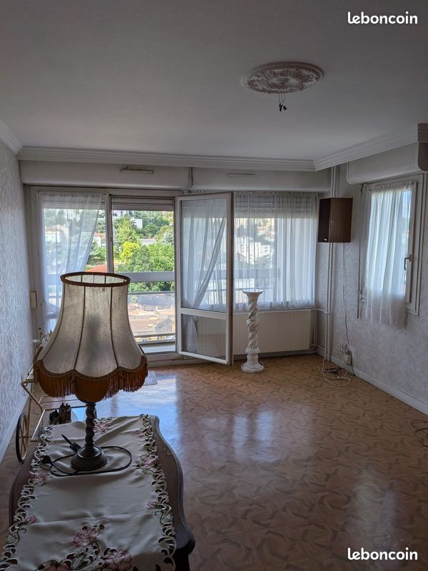 Appartement 3 pièces 68 m² · à Saint-Étienne · 68 m² · 72 000 €