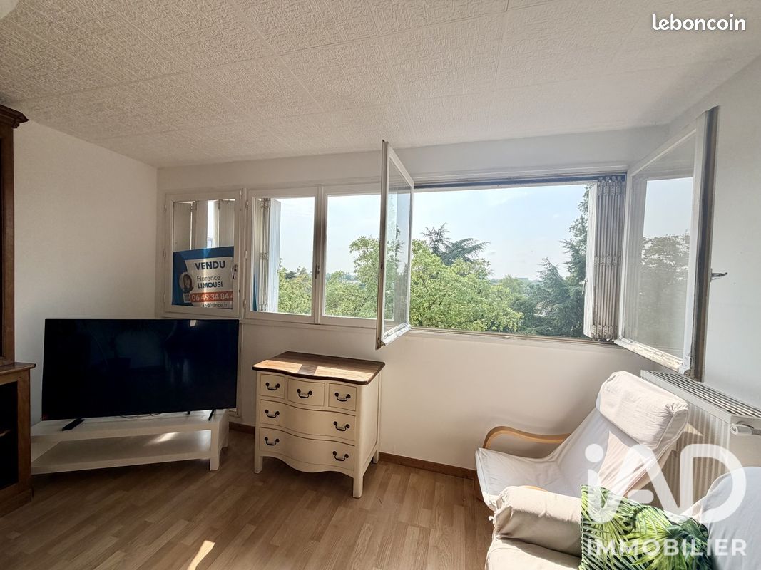 Appartement 3 pièces 80 m² · à Orléans · 80 m² · 80 000 €