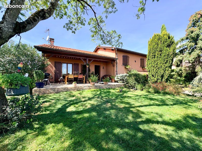 Maison 5 pièces 120 m² · à Vaulx-en-Velin · 120 m² · 449 000 €