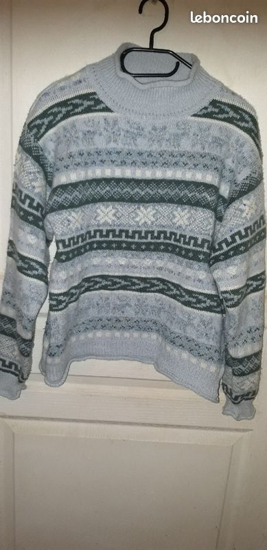 Pull T2 ou 38 (image 1)