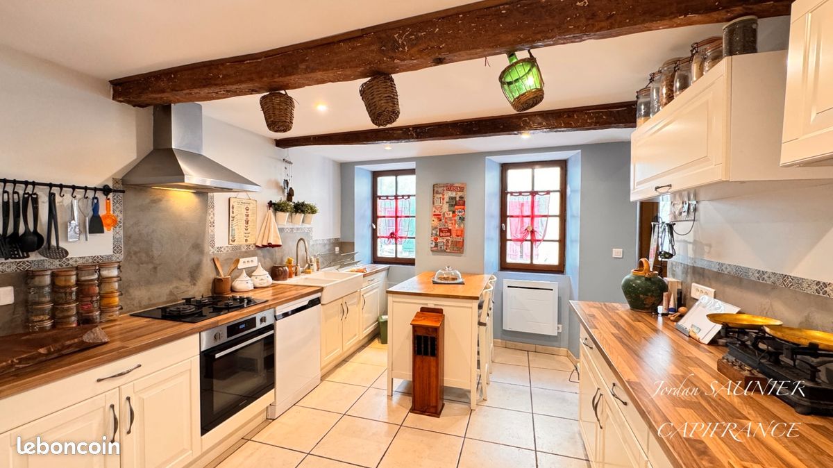 Maison 6 pièces 157 m² · à Saint-Félix-Lauragais · 157 m² · 199 000 €