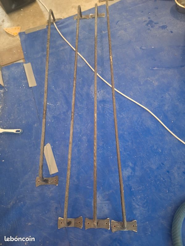4 Tringles en fer forgé (image 1)