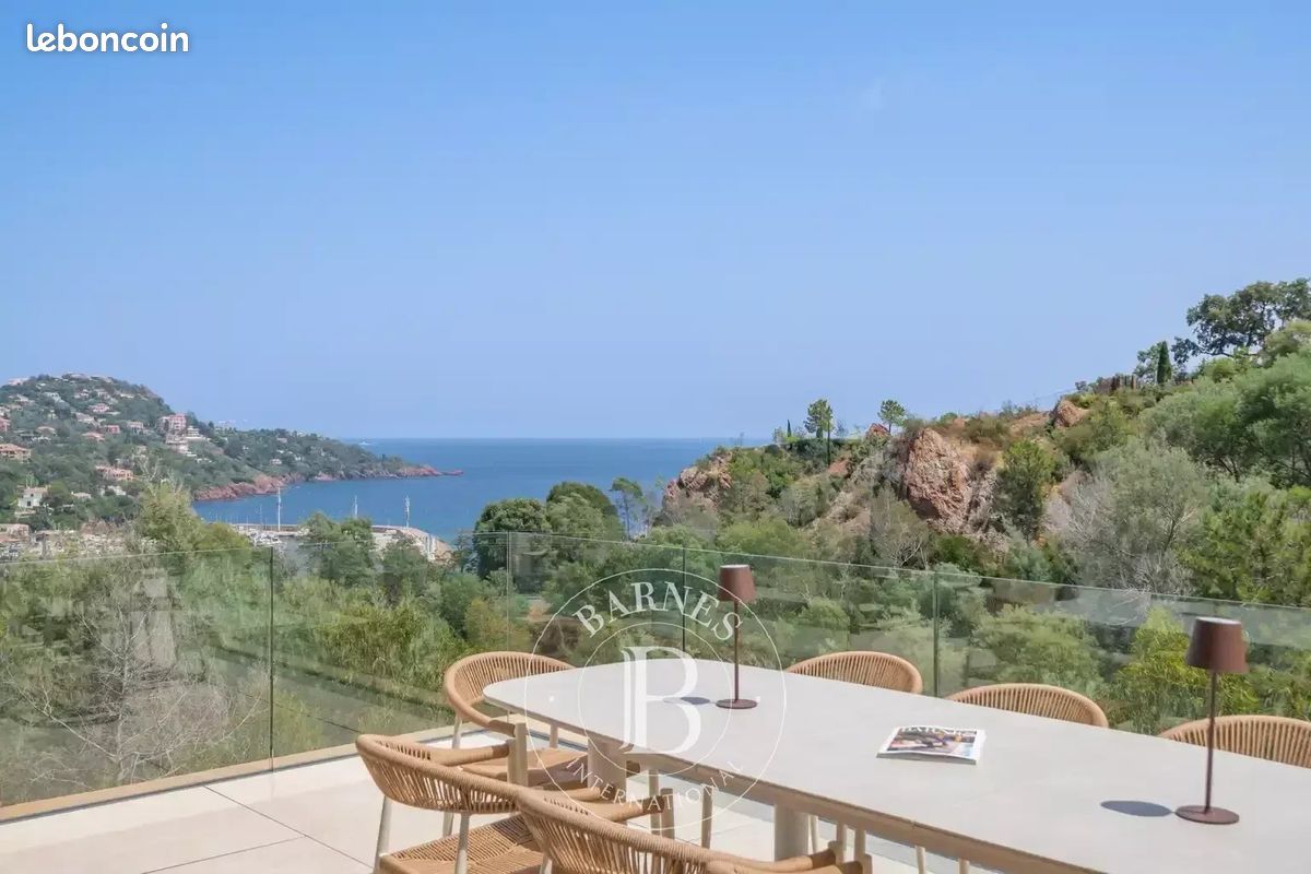 Maison 6 pièces 270 m² · à Théoule-sur-Mer · 270 m² · 2 990 000 €