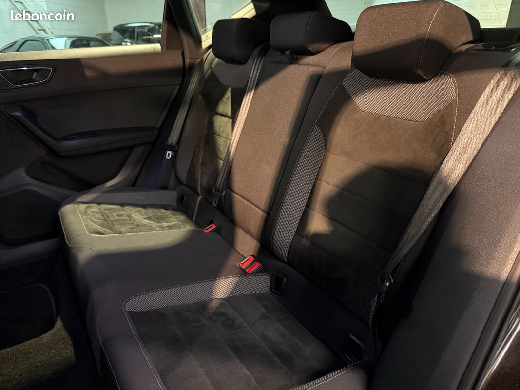 SEAT ATECA 1.4 TSI 150 ch 4Drive XCELLENCE / SUIVI COMPLET SEAT / TOIT OUVRANT /CAMÉRA 360° / CARPLAY / HAYON (image 26)