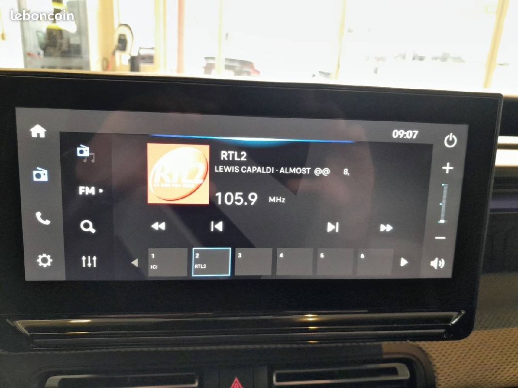 CITROEN C3 Hybride 110 ch Automatique Plus (image 12)