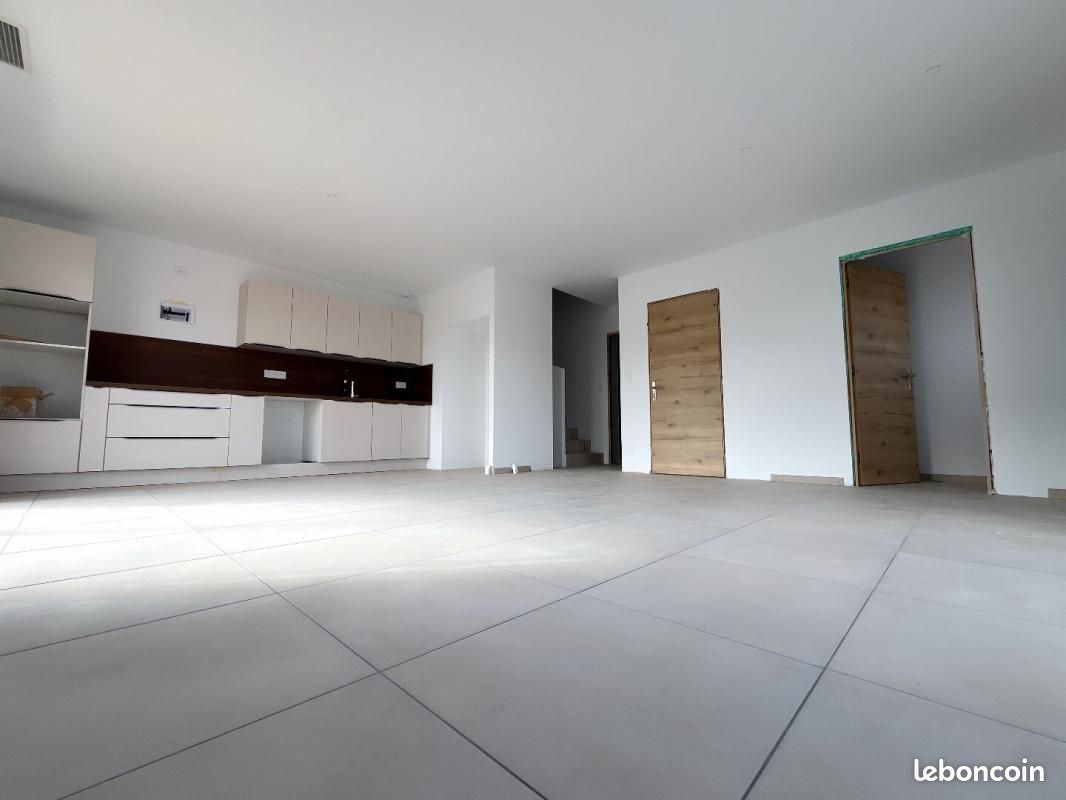 Maison 5 pièces 108 m² · à Pia · 108 m² · 349 000 €