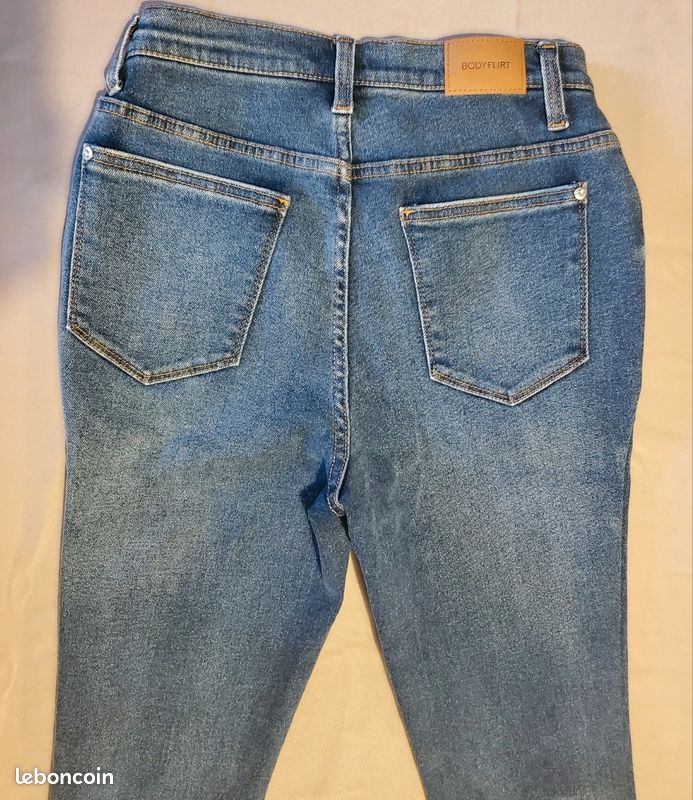 Jean taille haute bodyflirt (image 5)
