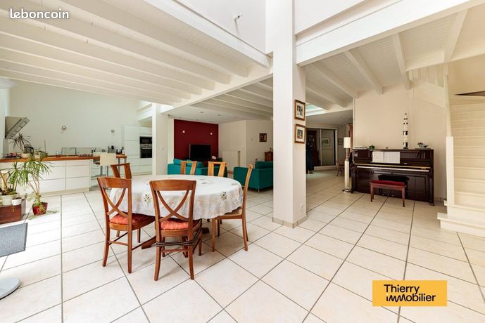 Maison 6 pièces 182 m² — 7