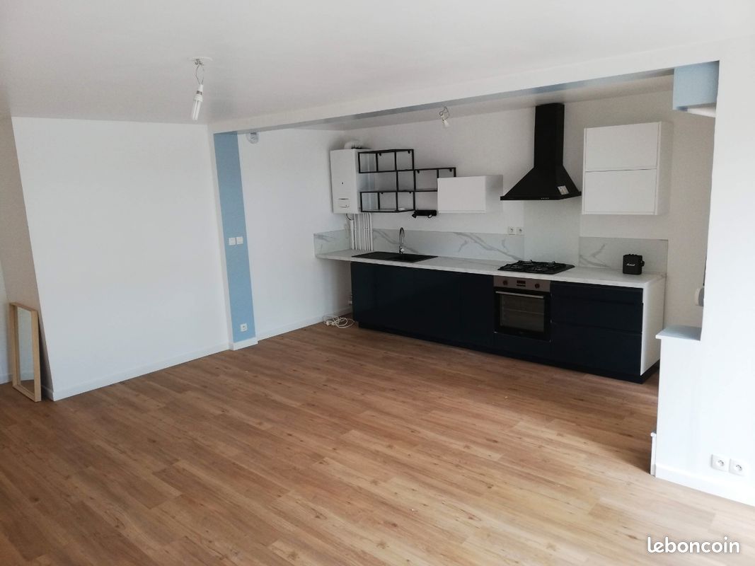Appartement 2 pièces 55 m² · à Saint-Jacques-de-la-Lande · 55 m² · 720 €
