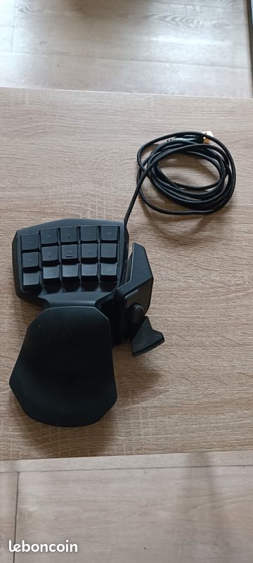Razer tartarus v1 (image 1)