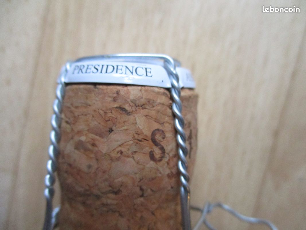 Rare muselet capsule champagne Assemblée Nationale (PAZ) (image 3)