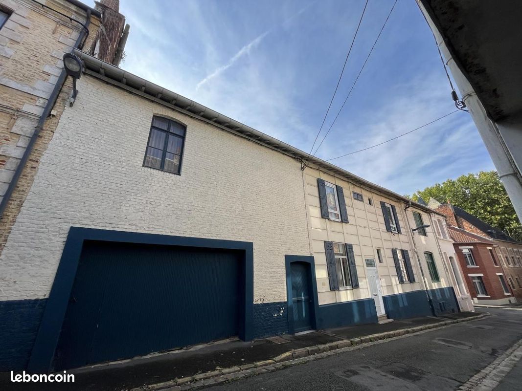Maison 8 pièces 230 m² · à Arras · 230 m² · 416 000 €