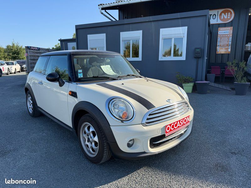 Mini Cooper (image 2)