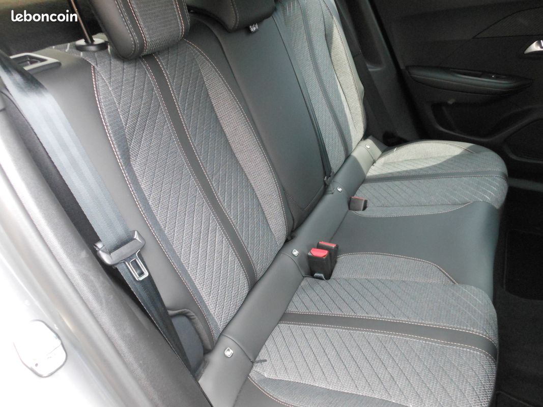 Peugeot 2008 allure 145 Ch BVA gris selenium avec pack NAV/VISION & DRIVE ASSIST + (garantie constructeur) (image 8)