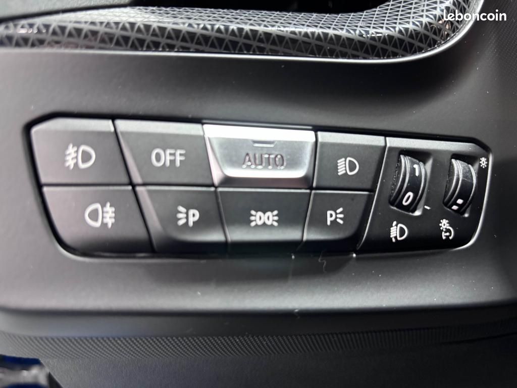 BMW SERIE 1 120d xDrive M Sport /Toit ouvrant/HUD/Harman Kardon/Sièges élec et chauffants/ (image 25)