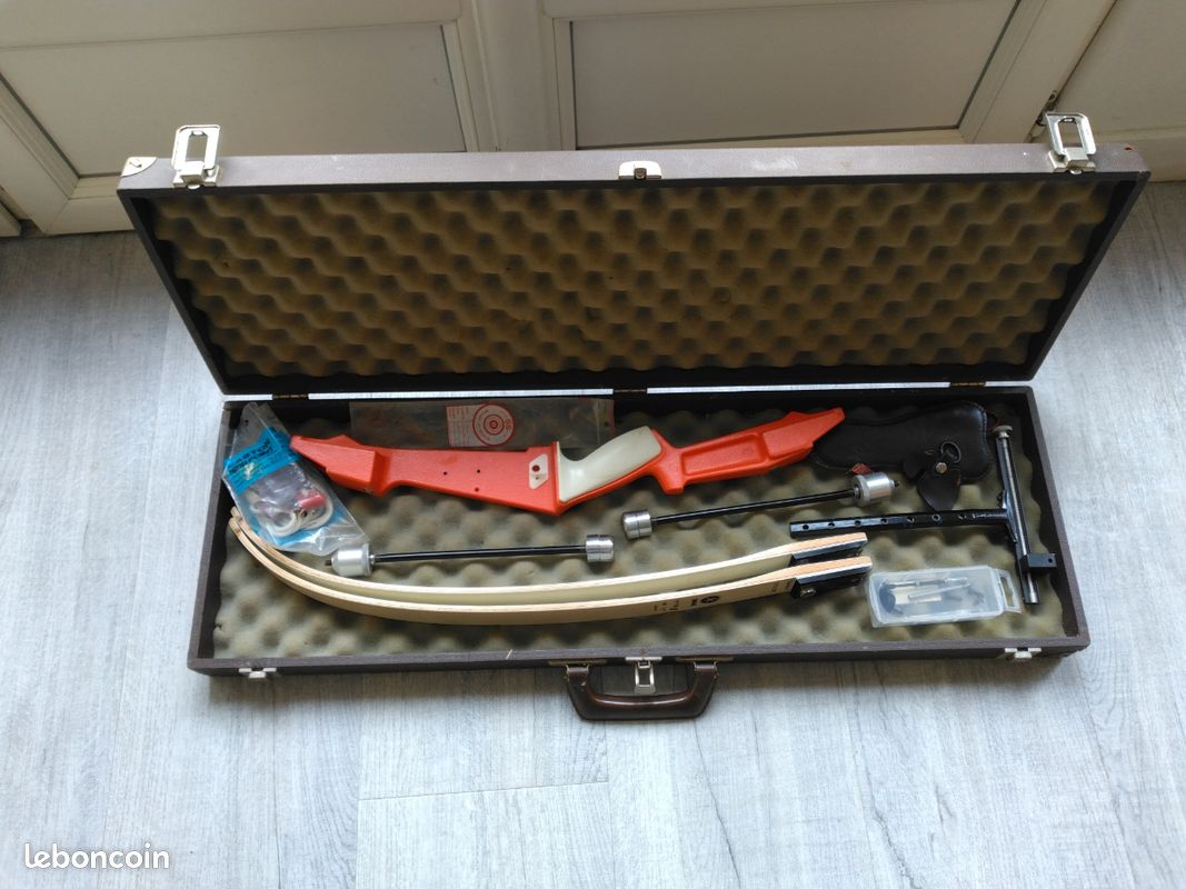 Set De Compétition Tir à L'arc Yamaha Vintage - Viseur, Flèches Et étui Inclus